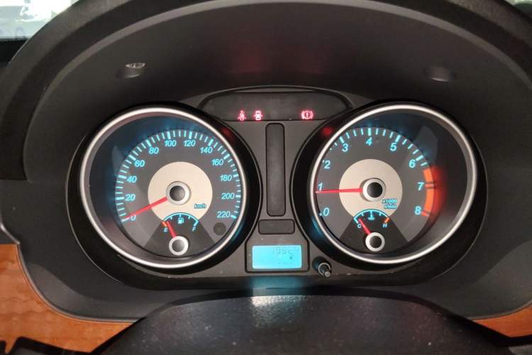 Used Buick Excelle 2013 1.5L Manual Luxury Model Instrument Cluster