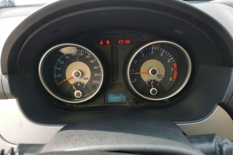 Used Buick Excelle 2013 1.5L Manual Classic Model Instrument Cluster