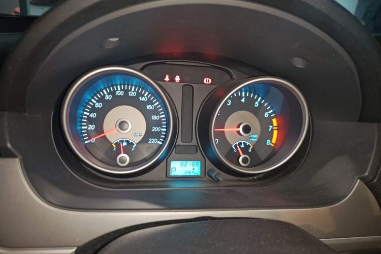Used Buick Excelle 2013 1.5L Automatic Classic Model Instrument Cluster