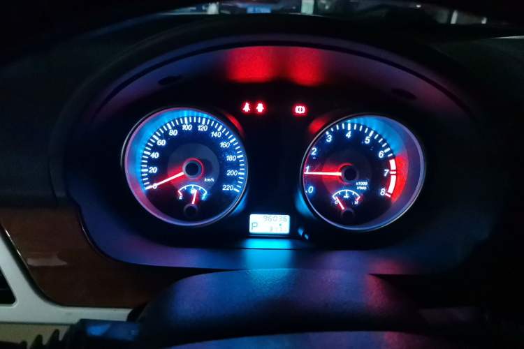 Used Buick Excelle 2013 1.5L Automatic Luxury Model Instrument Cluster
