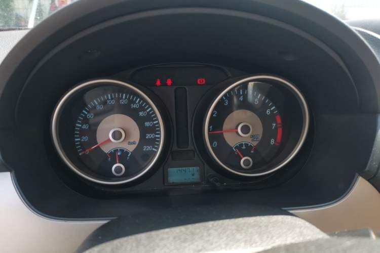 Used Buick Excelle 2013 1.5L Manual Classic Model Instrument Cluster