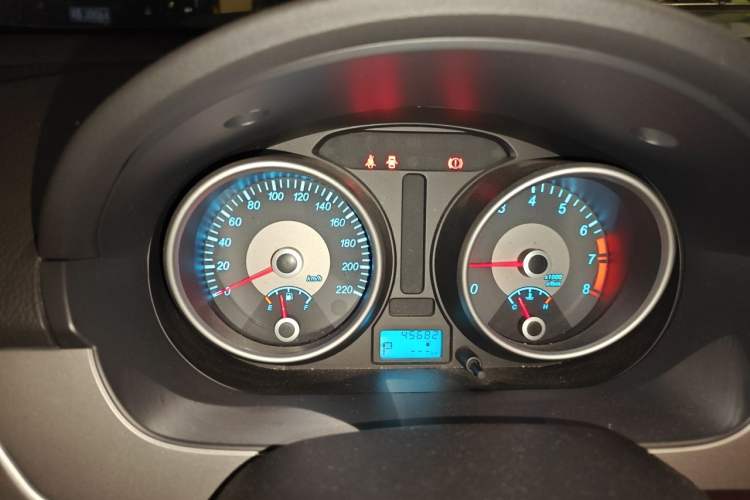 Used Buick Excelle 2013 1.5L Automatic Classic Model Instrument Cluster