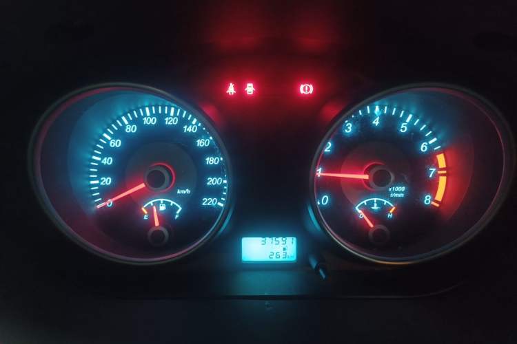 Used Buick Excelle 2013 1.5L Manual Classic Model Instrument Cluster