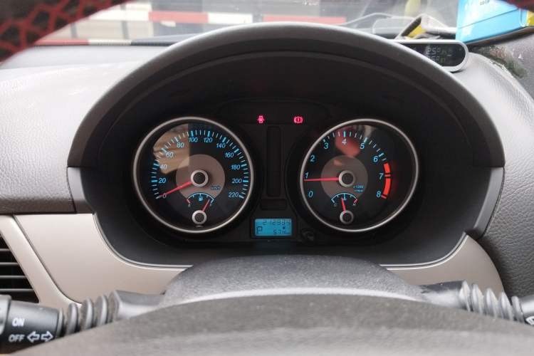 Used Buick Excelle 2013 1.5L Automatic Classic Model Instrument Cluster