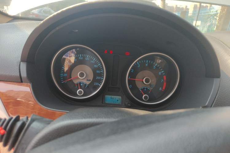 Used Buick Excelle 2013 1.5L Manual Luxury Model Instrument Cluster