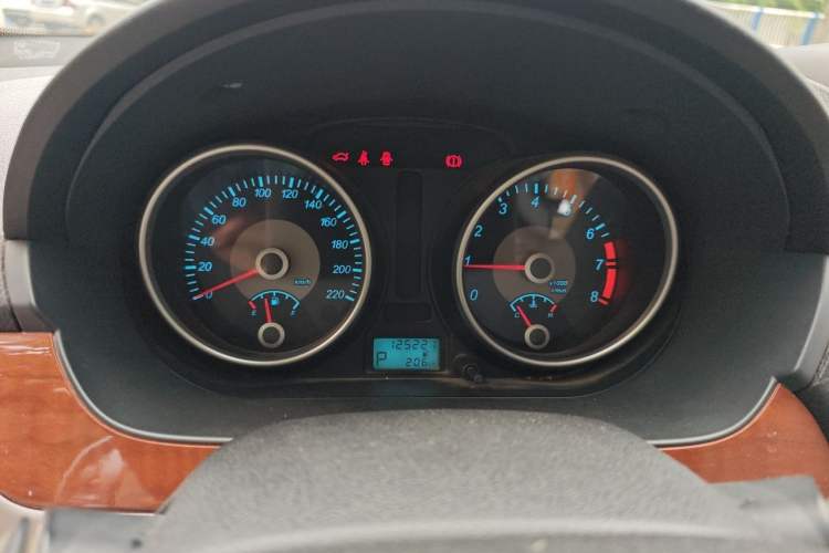 Used Buick Excelle 2013 1.5L Automatic Luxury Model Instrument Cluster