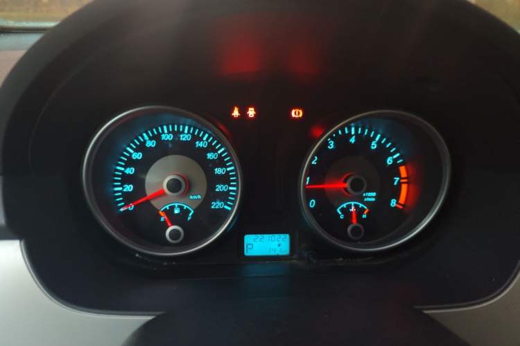 Used Buick Excelle 2013 1.5L Automatic Classic Model Instrument Cluster
