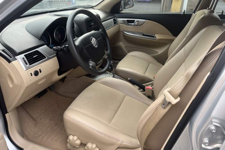 Used Buick Excelle 2013 1.5L Automatic Classic Model Interior 1