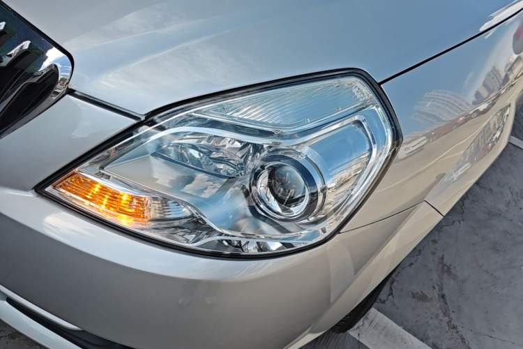 Used Buick Excelle 2013 1.5L Manual Classic Model Left Front Headlight