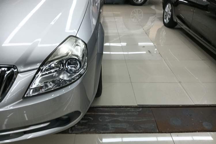 Used Buick Excelle 2013 1.5L Automatic Luxury Model Left Front Headlight