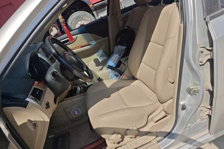 Used Buick Excelle 2013 1.5L Manual Luxury Model Left Front Seat