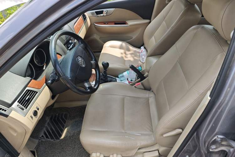 Used Buick Excelle 2013 1.5L Manual Luxury Model Left Front Seat