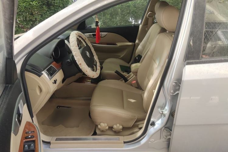 Used Buick Excelle 2013 1.5L Manual Luxury Model Left Front Seat