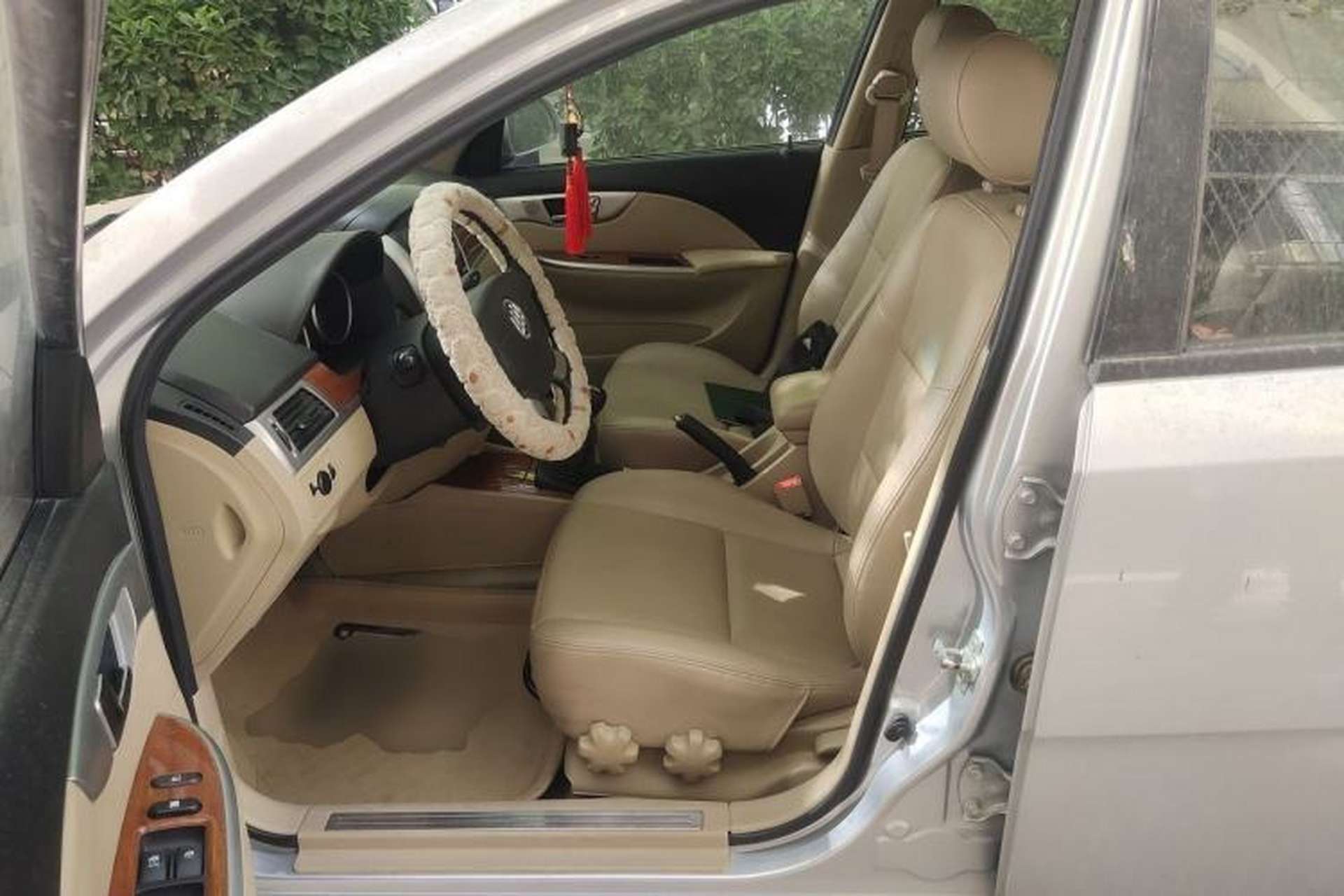 Used Buick Excelle 2013 1.5L Manual Luxury Model Left Front Seat
