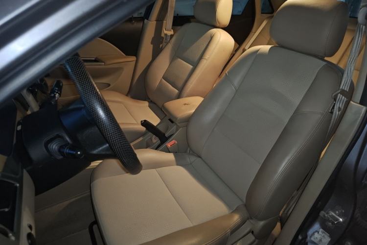 Used Buick Excelle 2013 1.5L Automatic Classic Model Left Front Seat