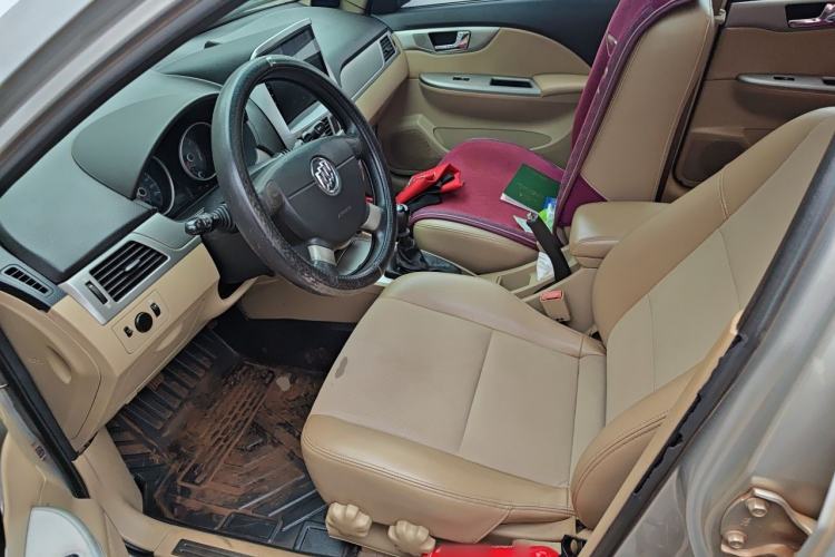 Used Buick Excelle 2013 1.5L Manual Classic Model Left Front Seat