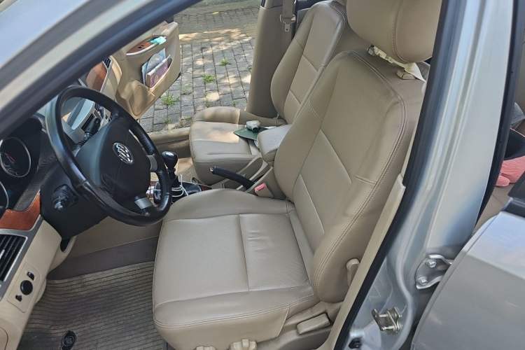 Used Buick Excelle 2013 1.5L Manual Luxury Model Left Front Seat
