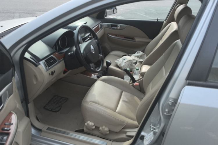 Used Buick Excelle 2013 1.5L Manual Luxury Model Left Front Seat