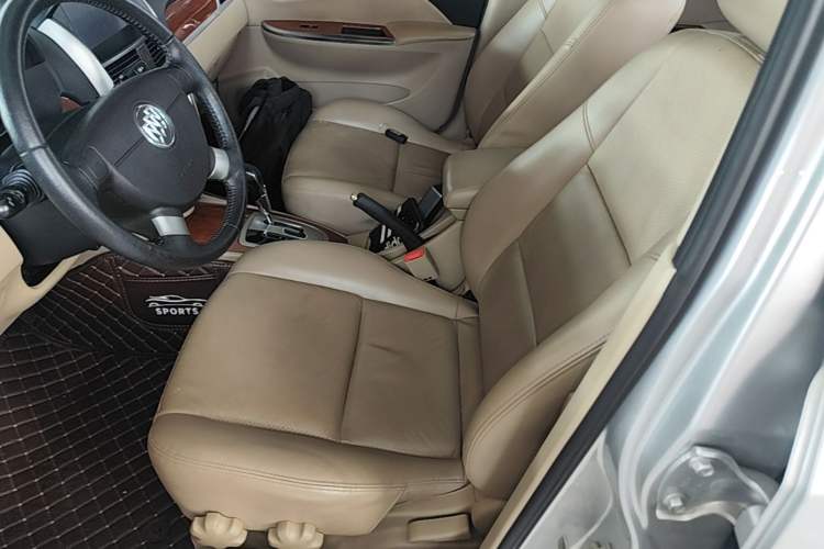 Used Buick Excelle 2013 1.5L Automatic Luxury Model Left Front Seat