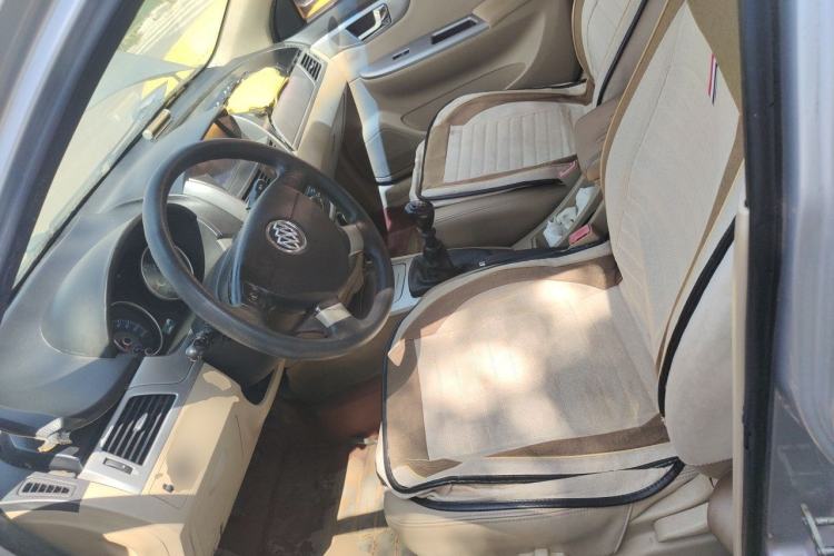 Used Buick Excelle 2013 1.5L Manual Classic Model Left Front Seat