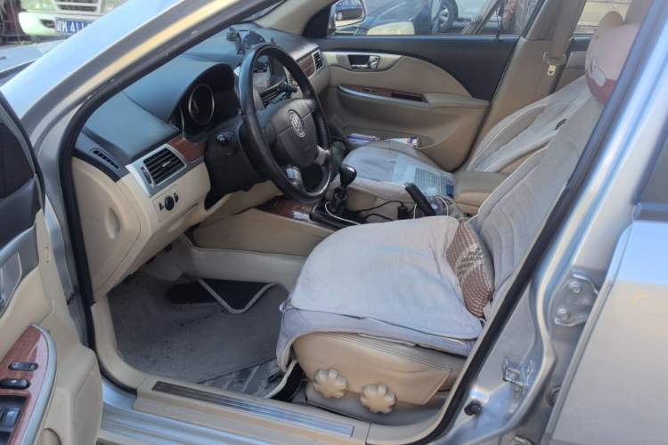 Used Buick Excelle 2013 1.5L Manual Luxury Model Left Front Seat