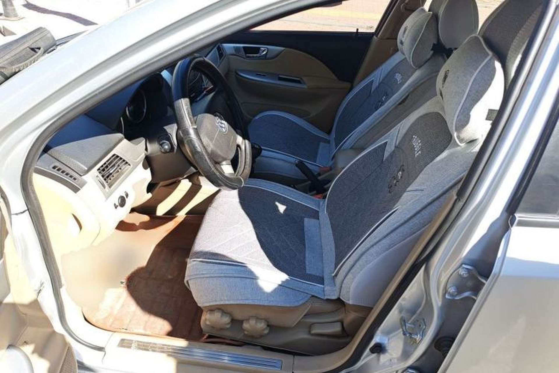 Used Buick Excelle 2013 1.5L Manual Classic Model Left Front Seat