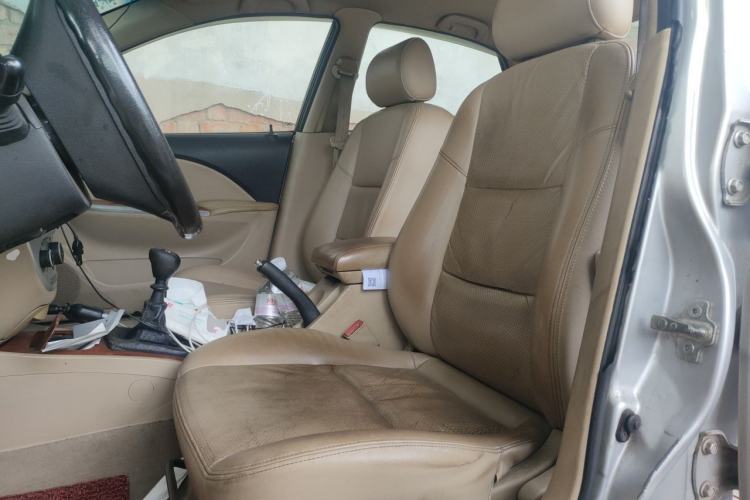 Used Buick Excelle 2013 1.5L Manual Luxury Model Left Front Seat