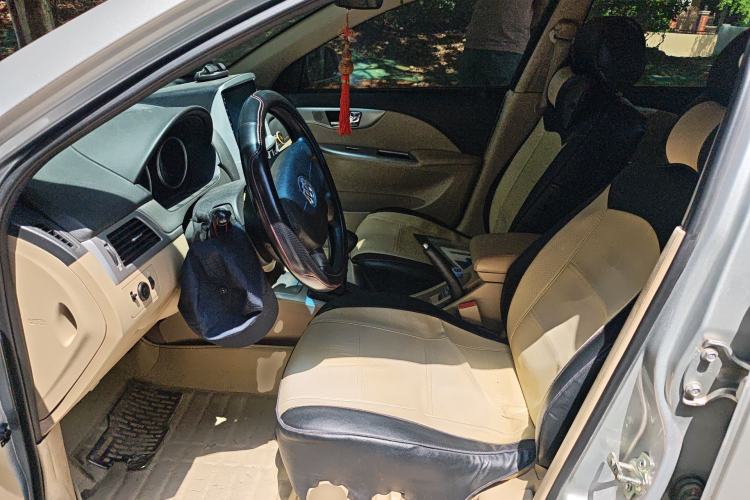 Used Buick Excelle 2013 1.5L Manual Classic Model Left Front Seat