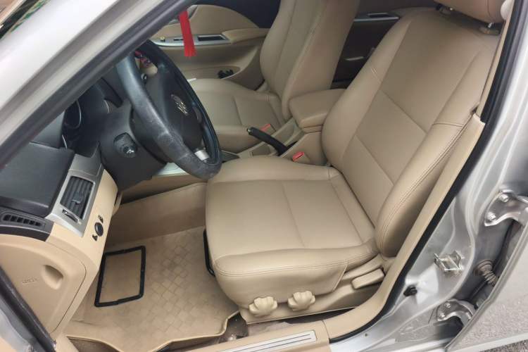 Used Buick Excelle 2013 1.5L Automatic Classic Model Left Front Seat