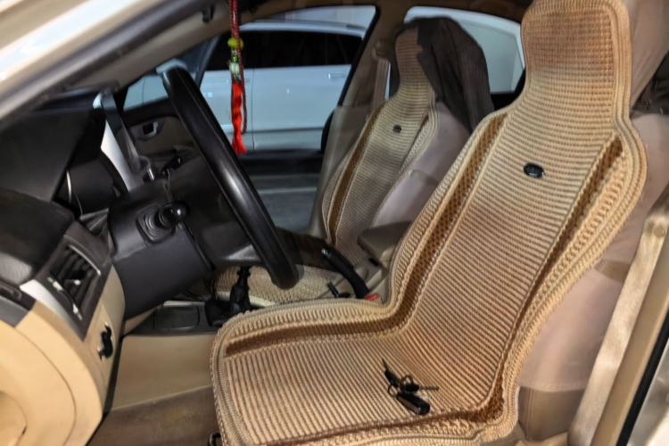 Used Buick Excelle 2013 1.5L Manual Luxury Model Left Front Seat