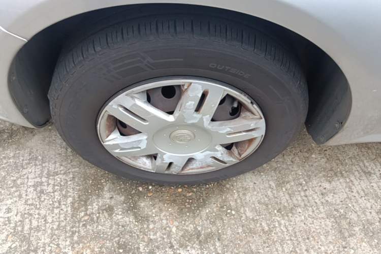 Used Buick Excelle 2013 1.5L Automatic Classic Model Left Front Wheel Hub
