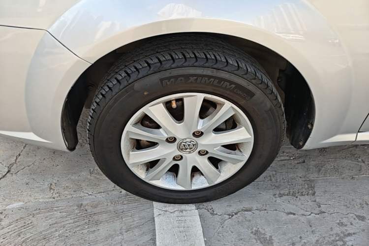 Used Buick Excelle 2013 1.5L Manual Classic Model Left Front Wheel Hub