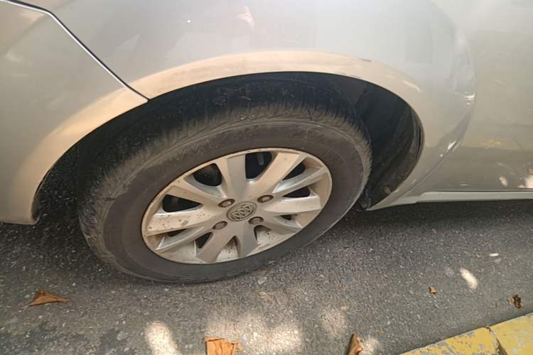 Used Buick Excelle 2013 1.5L Manual Classic Model Left Front Wheel Hub
