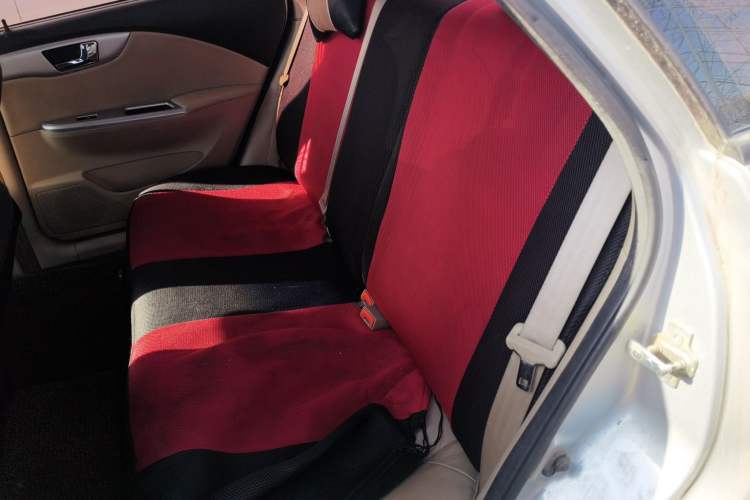 Used Buick Excelle 2013 1.5L Manual Classic Model Left Rear Seat