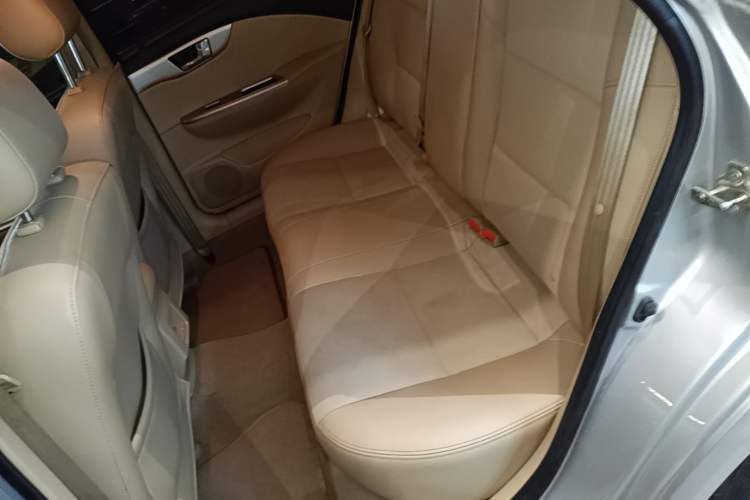 Used Buick Excelle 2013 1.5L Automatic Classic Model Left Rear Seat