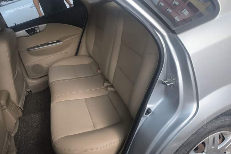 Used Buick Excelle 2013 1.5L Automatic Classic Model Left Rear Seat