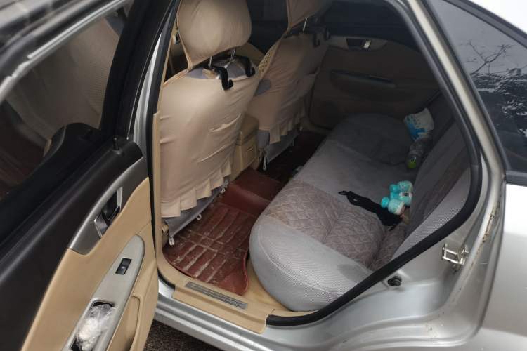Used Buick Excelle 2013 1.5L Manual Classic Model Left Rear Seat
