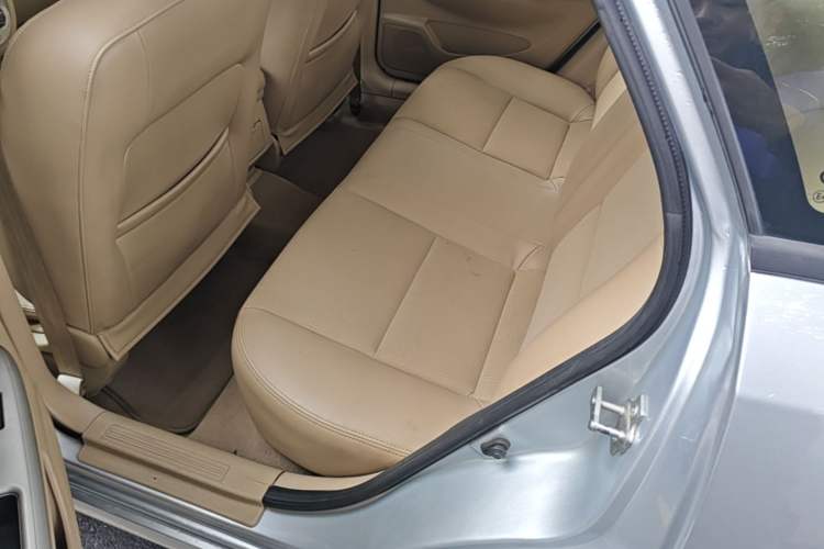 Used Buick Excelle 2013 1.5L Automatic Classic Model Left Rear Seat