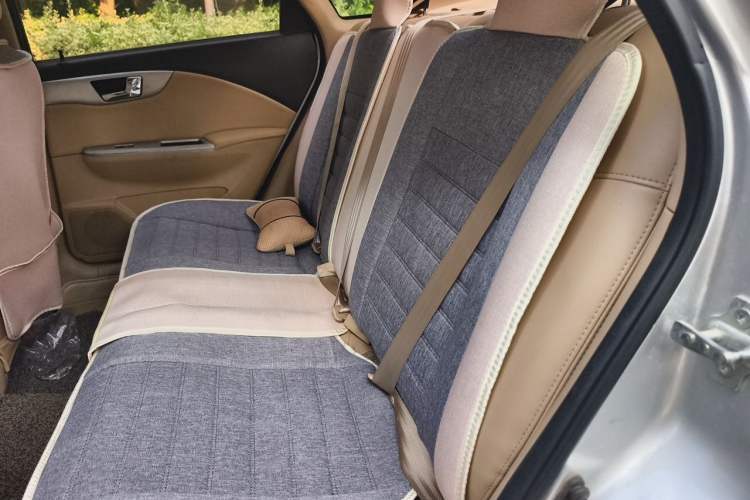 Used Buick Excelle 2013 1.5L Automatic Classic Model Left Rear Seat