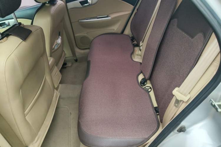 Used Buick Excelle 2013 1.5L Automatic Classic Model Left Rear Seat
