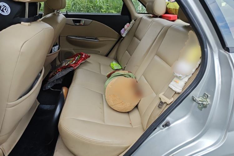 Used Buick Excelle 2013 1.5L Automatic Classic Model Left Rear Seat