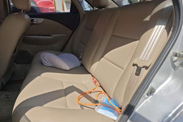 Used Buick Excelle 2013 1.5L Manual Luxury Model Left Rear Seat