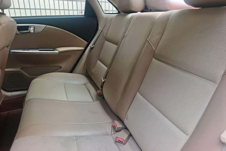 Used Buick Excelle 2013 1.5L Automatic Classic Model Left Rear Seat
