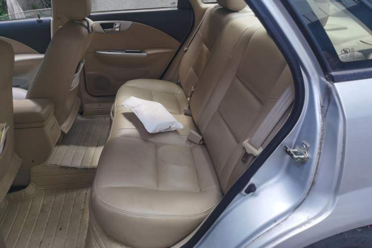 Used Buick Excelle 2013 1.5L Automatic Classic Model Left Rear Seat