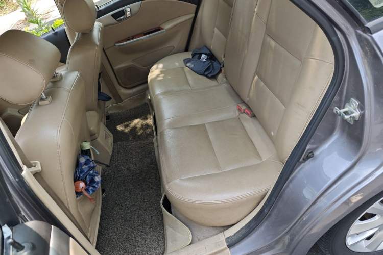 Used Buick Excelle 2013 1.5L Manual Luxury Model Left Rear Seat