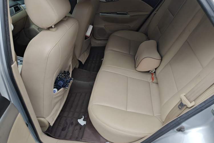 Used Buick Excelle 2013 1.5L Automatic Classic Model Left Rear Seat