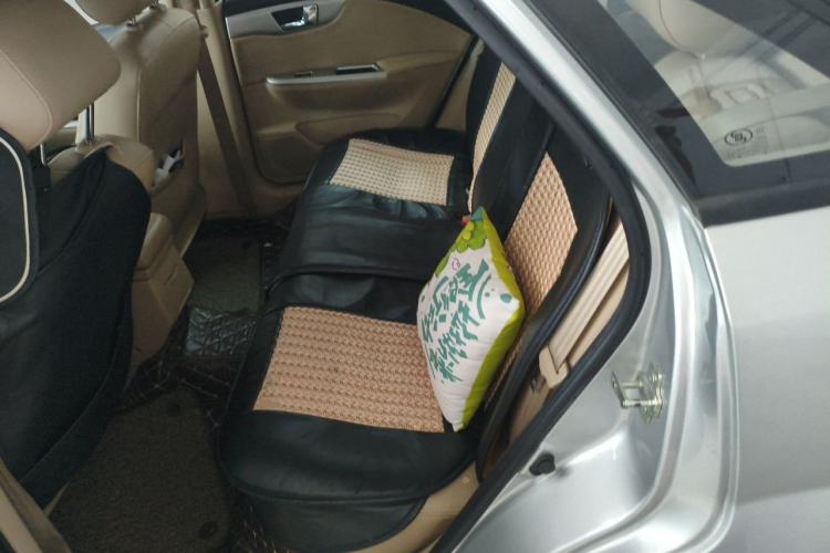 Used Buick Excelle 2013 1.5L Automatic Classic Model Left Rear Seat
