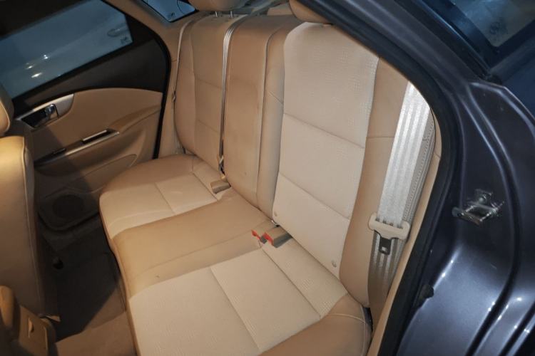 Used Buick Excelle 2013 1.5L Automatic Classic Model Left Rear Seat