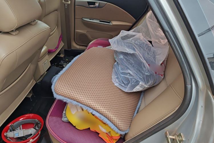 Used Buick Excelle 2013 1.5L Manual Classic Model Left Rear Seat