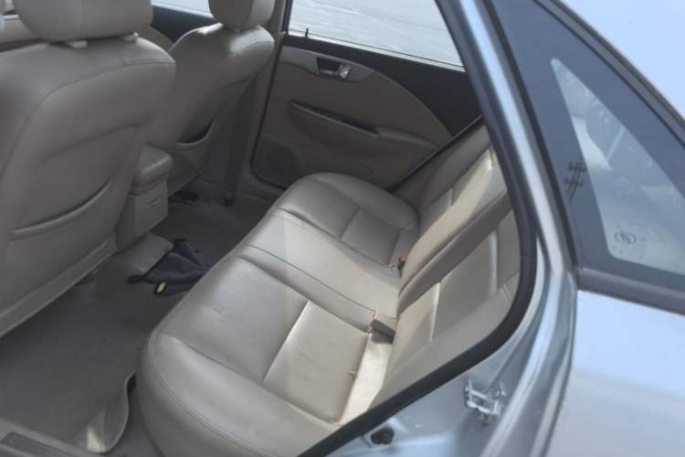 Used Buick Excelle 2013 1.5L Manual Luxury Model Left Rear Seat